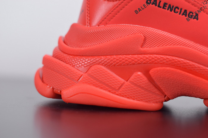 balcia triple s all over logo red 524039 w2fa1 7632