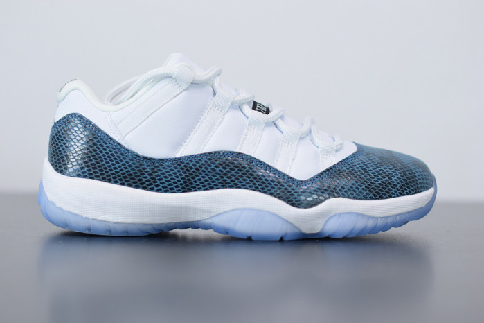 air jordan 11 retro low navy snakeskin cd6846-102