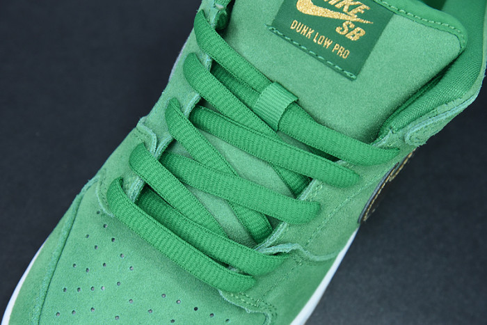 nike sb dunk low pro st. patrick