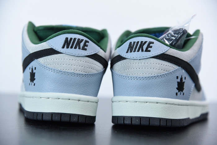 nike sb dunk low “maple leaf” 313170-021