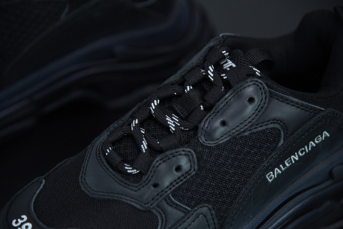 balcia triple s sneaker