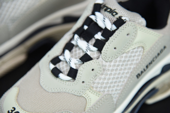 balcia triple s sneaker