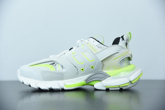 balcia track sneaker