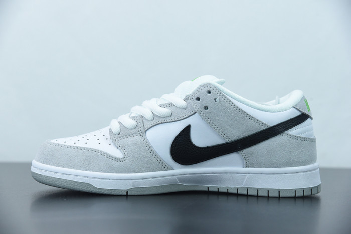 nike dunk sb low pro chlorophyll bq6817-011