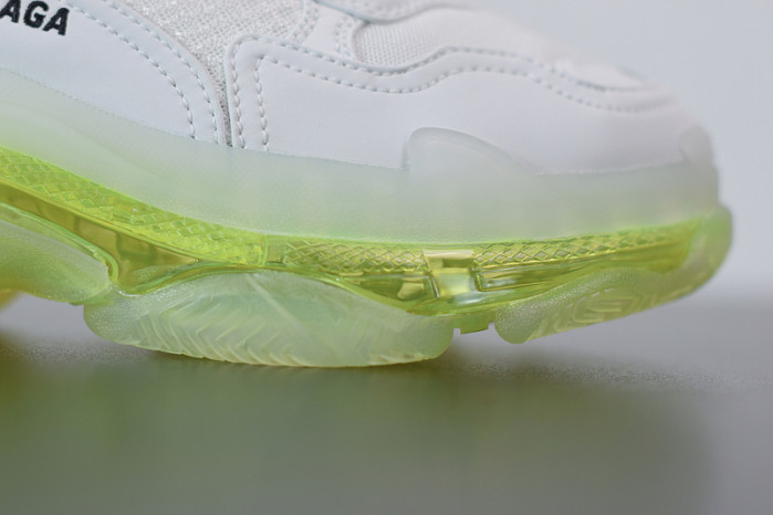 balcia triple s 544351 w09oa 0828