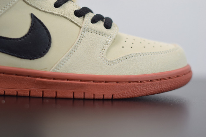 nike sb dunk low pro hennessy bq6817-100