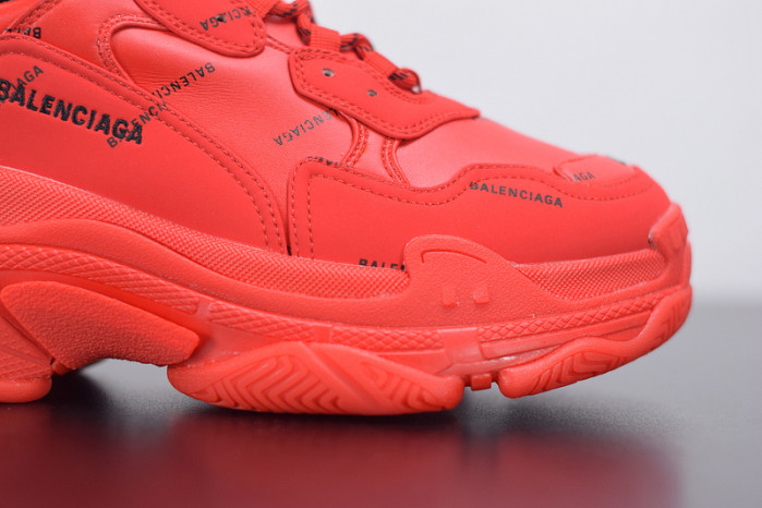 balcia triple s all over logo red 524039 w2fa1 7632