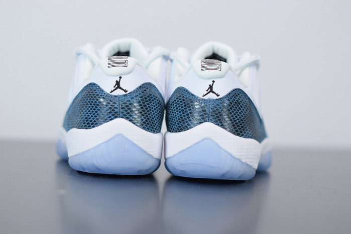 air jordan 11 retro low navy snakeskin cd6846-102