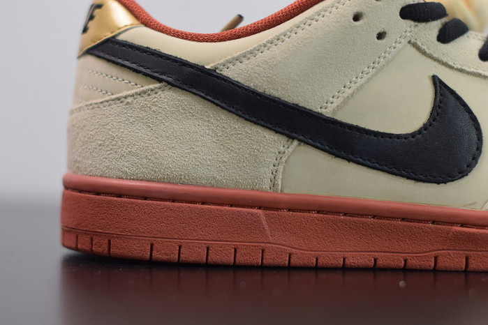 nike sb dunk low pro hennessy bq6817-100