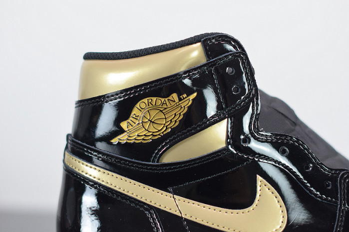 air jordan 1 retro high black metallic gold 555088-032