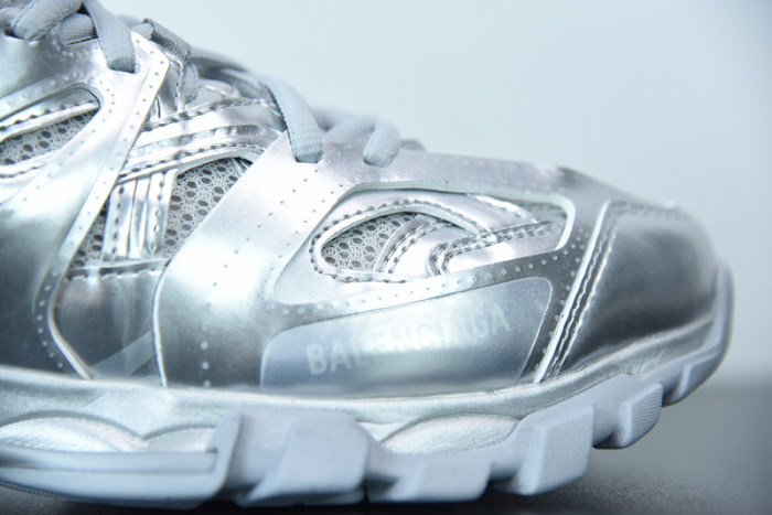 balcia track sneaker