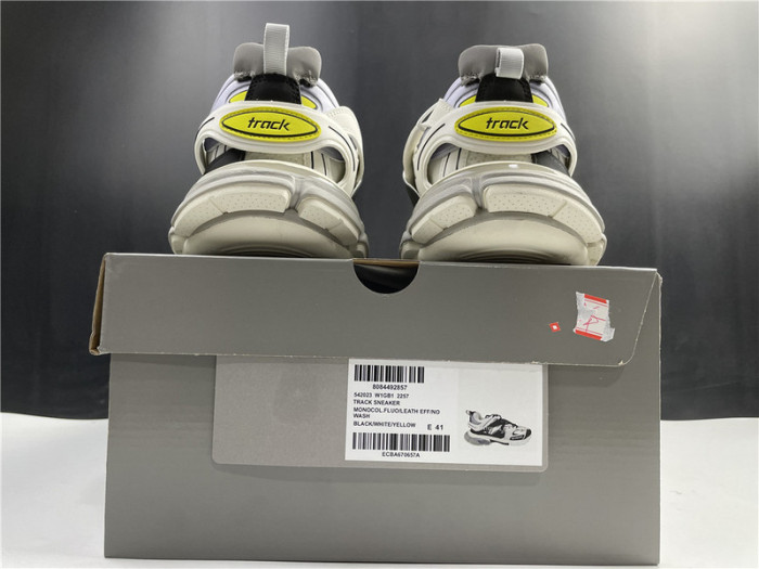 balcia track sneaker