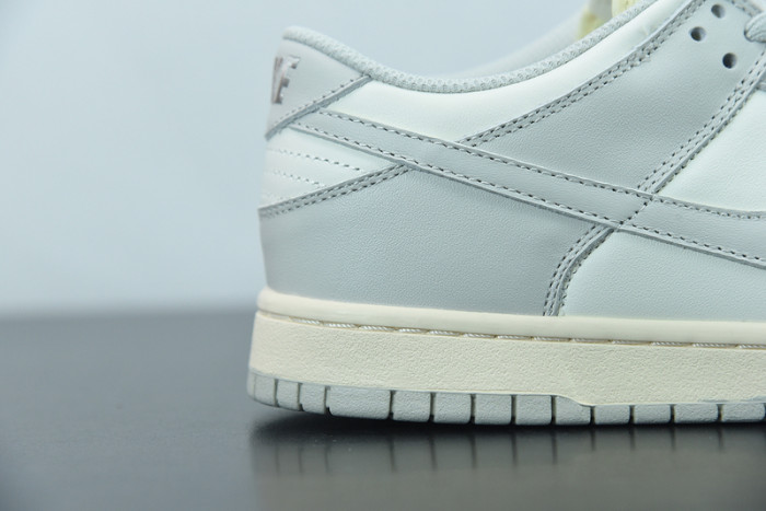 nike dunk low “light bone” dd1503-107