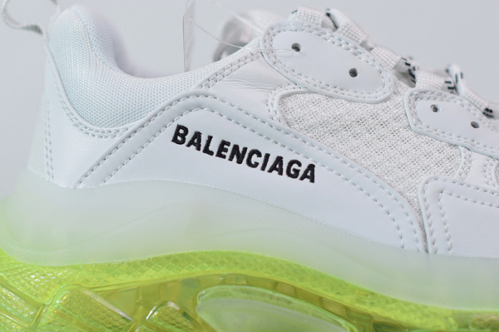 balcia triple s 544351 w09oa 0828