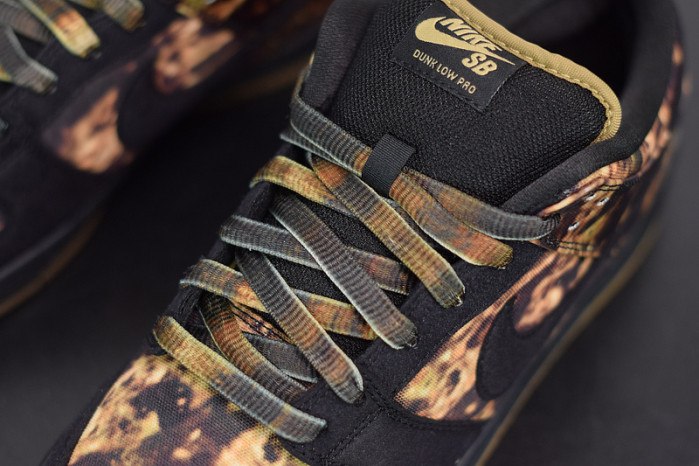 nike dunk sb low premium pushead 2 536356-002