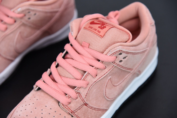nike sb dunk low “pink pig” cv1655-600