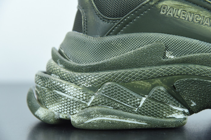 balcia triple s sneaker faded green