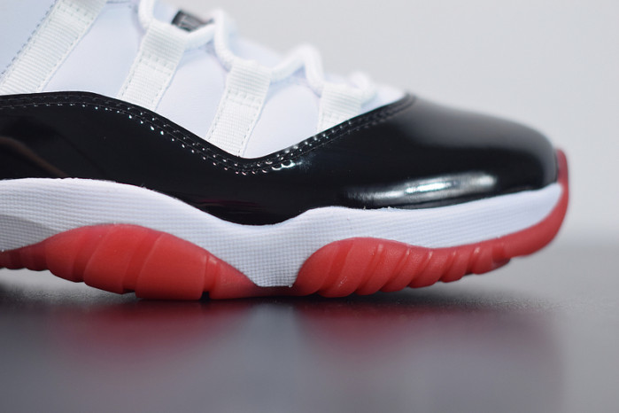 air jordan 11 retro low concord bred av2187-160