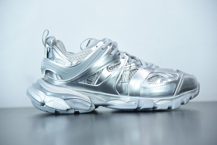 balcia track sneaker