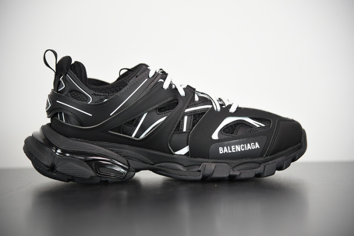 balcia track led Ba*len*cia*ga