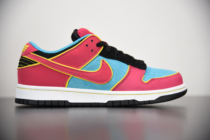 nike dunk sb low ms. pacman 313170-461