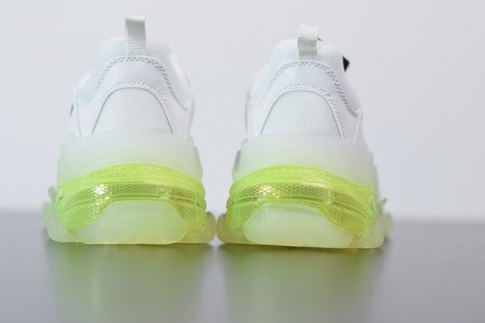 balcia triple s 544351 w09oa 0828