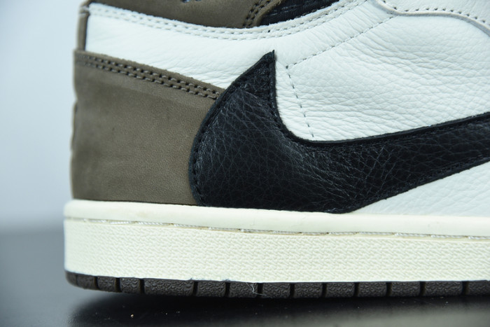 travis scott x air jordan 1 cd4487-101