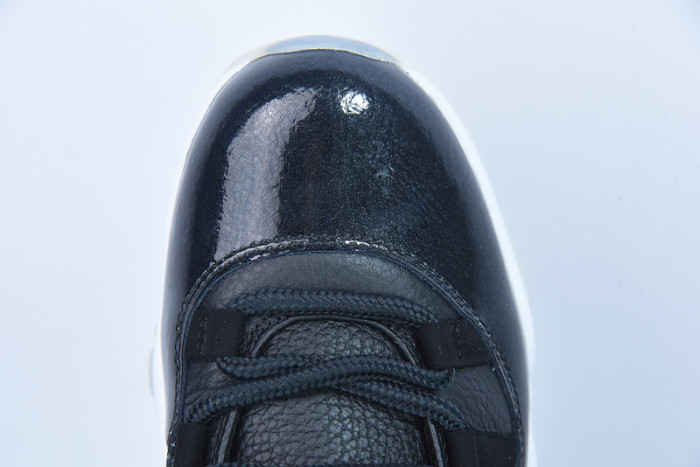airjordan 11 retro low “72-10” av2187-001