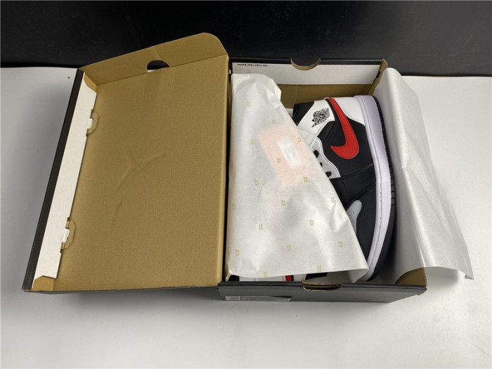 air jordan 1 mid “white shadow” 554724-073