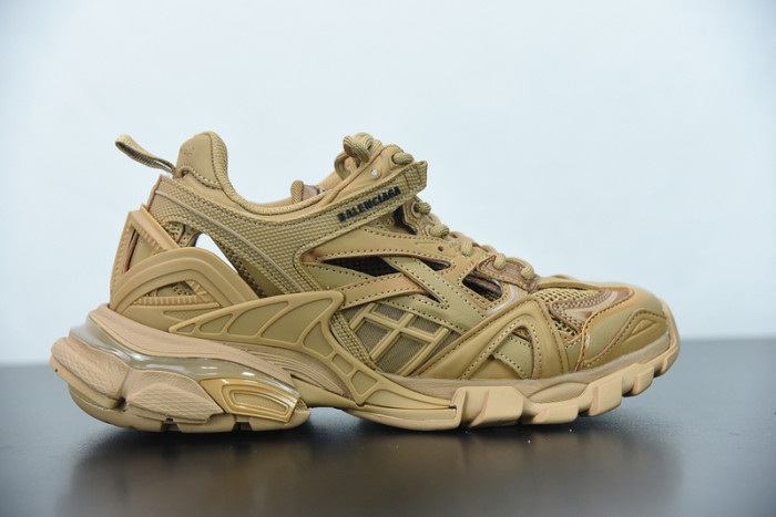 balcia track sneaker