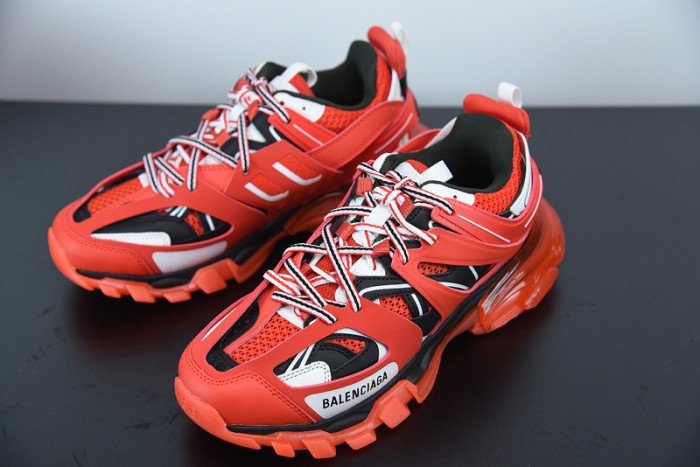 balcia track sneaker