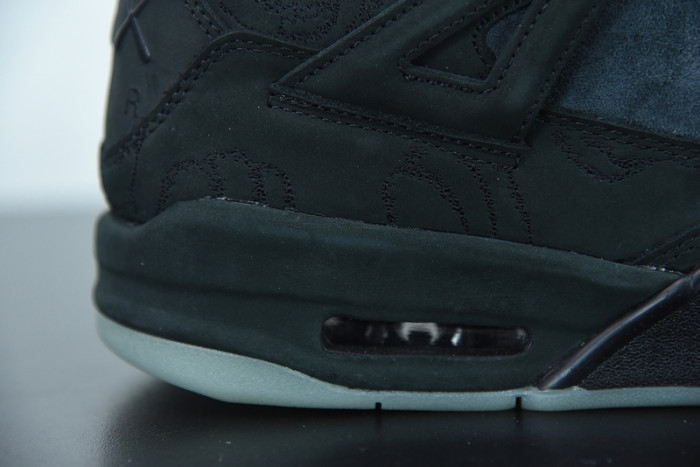 kaws x air jordan 4 black aj4 930155-001