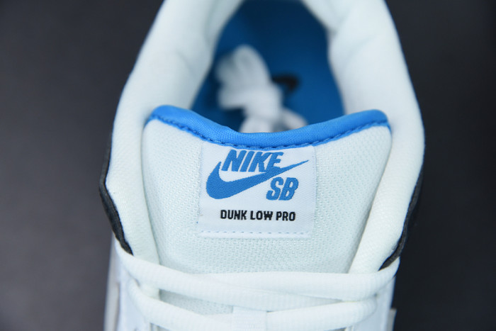 nike sb dunk low "laser blue" bq6817-101