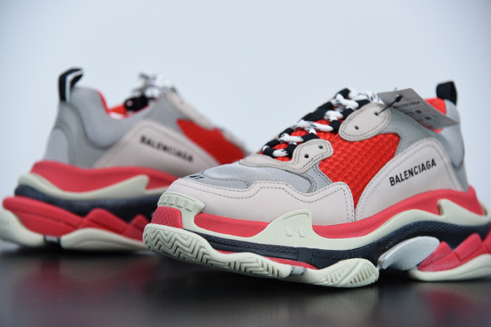 balcia triple s 536737 w09oh 6151