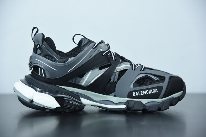 balcia track sneaker