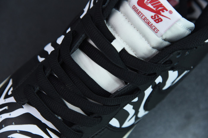 quartersnacks x nike sb dunk low dm3510-001