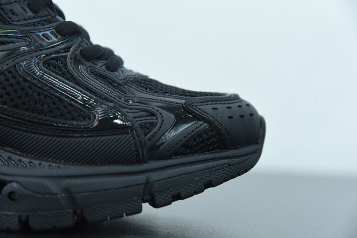 balcia x-pander sneaker