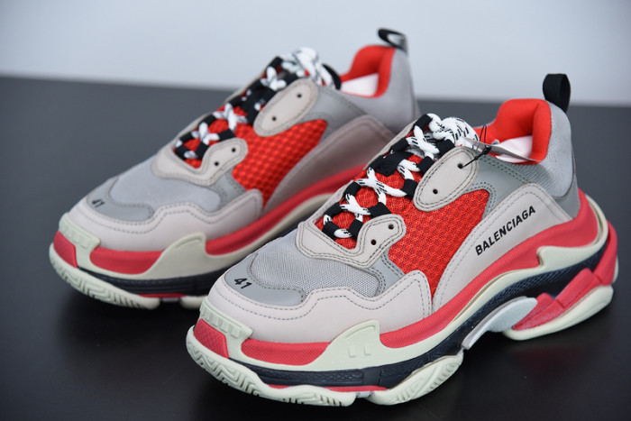 balcia triple s 536737 w09oh 6151