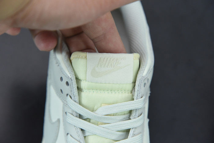 nike dunk low “light bone” dd1503-107