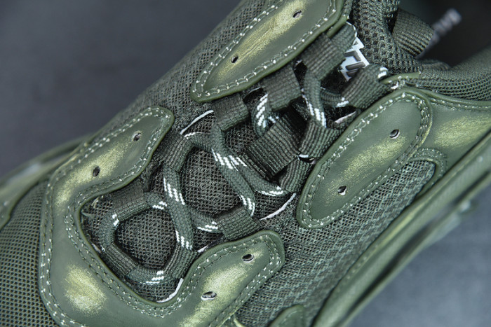 balcia triple s sneaker faded green