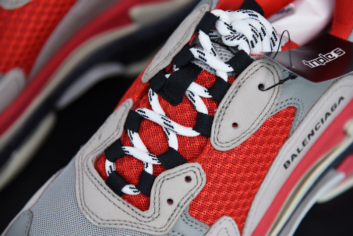 balcia triple s 536737 w09oh 6151