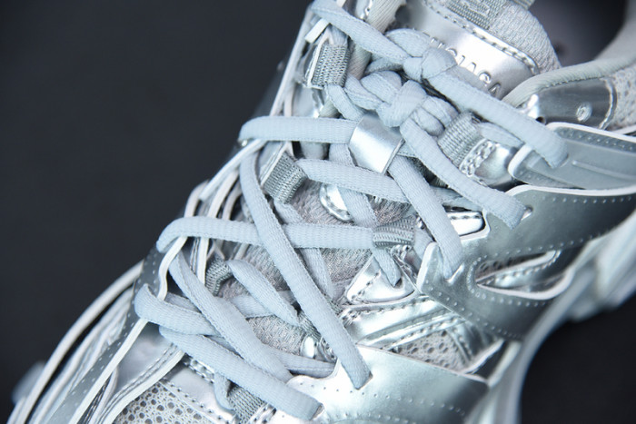 balcia track sneaker