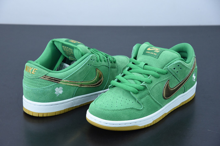 nike sb dunk low pro st. patrick