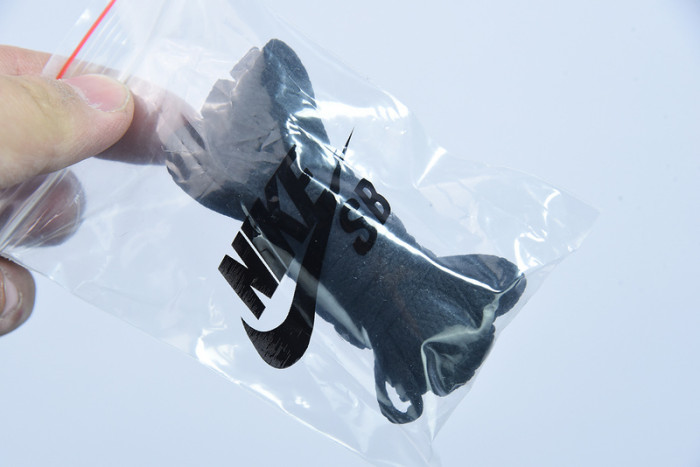 nike sb dunk high S*p*e by any means black dn3741-002