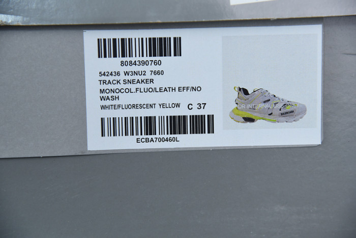 balcia track sneaker