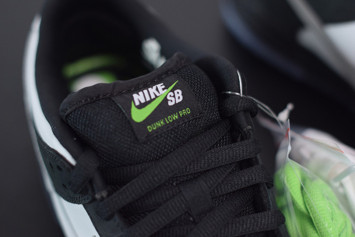 nike sb dunk low staple panda pigeon bv1310-013