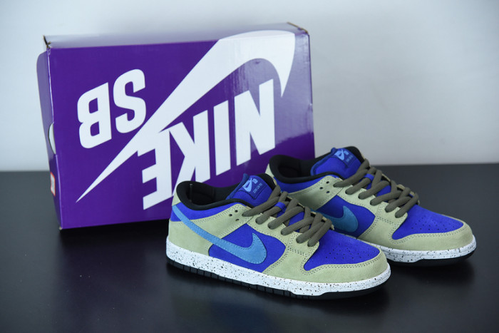 nike dunk low sb celadon bq6817-301