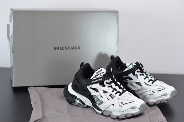 balcia track sneaker 570391 w2gn3 1090