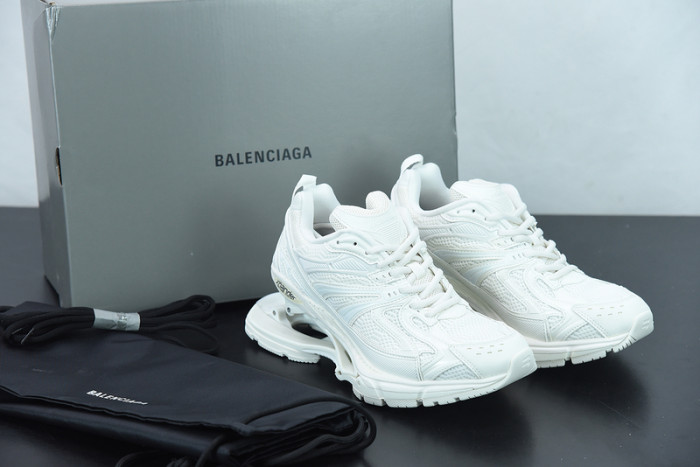 balcia x-pander sneaker