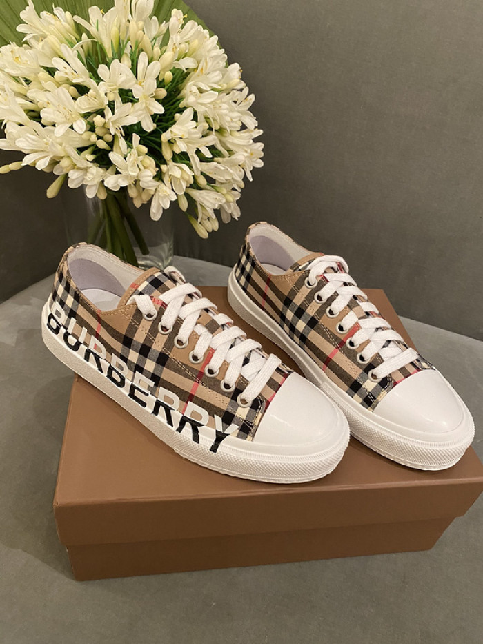 bubry sneakers